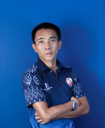 นายธนเกียรติ  ประทุมวงศ์